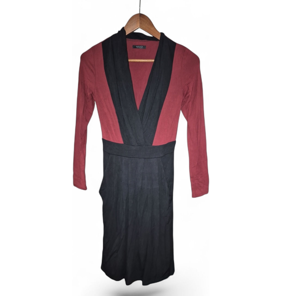 Elegant Black and Red Mini Dress